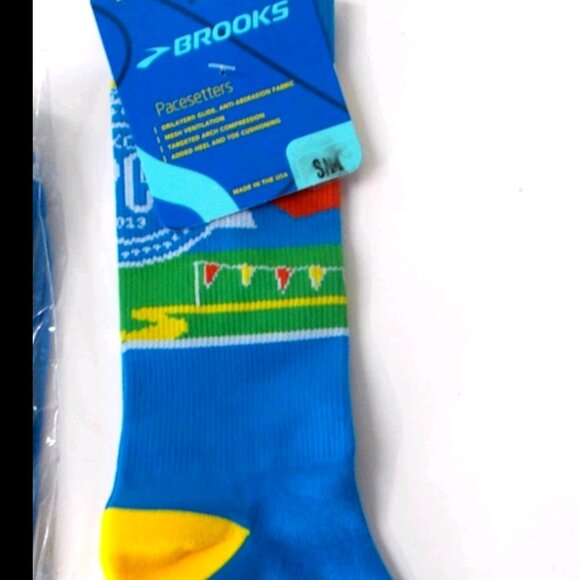 Brooks Pacesetter Collection Running Crew Socks x6 S/M - Picture 2 of 2
